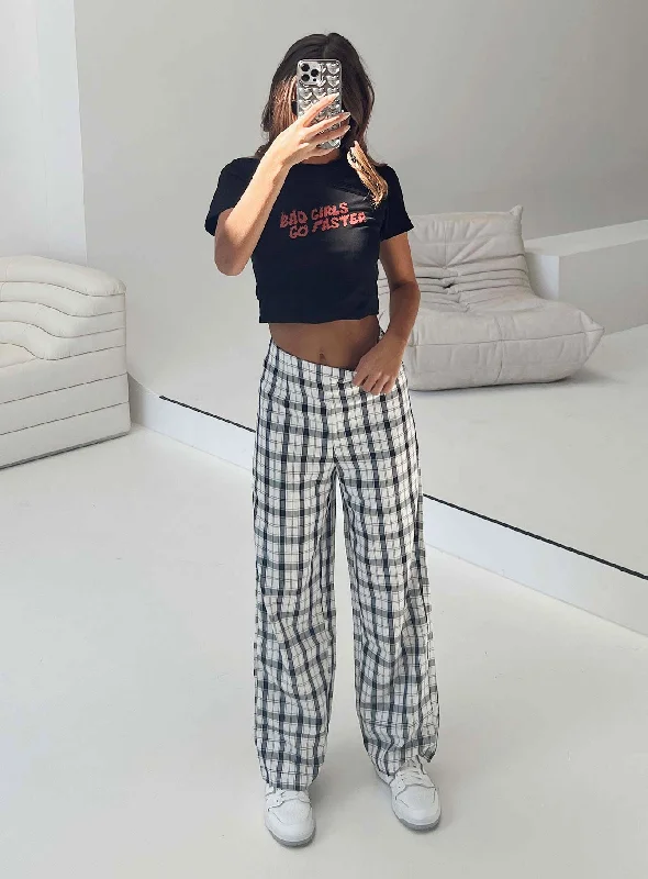 Online Impressions Boutique Euros Check Pants Black / White Petite