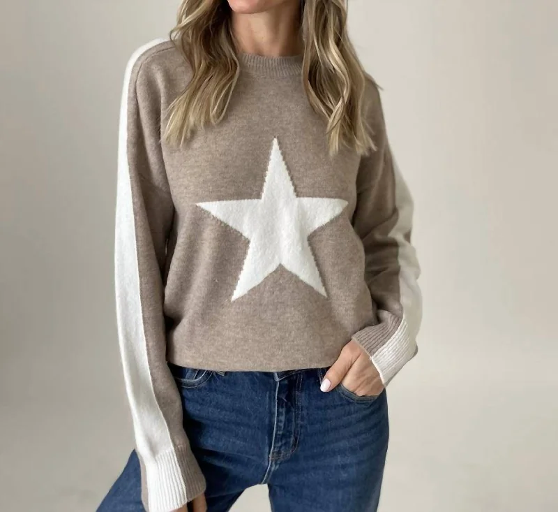 Current Trends Star Graphic Sweater In Latte/white