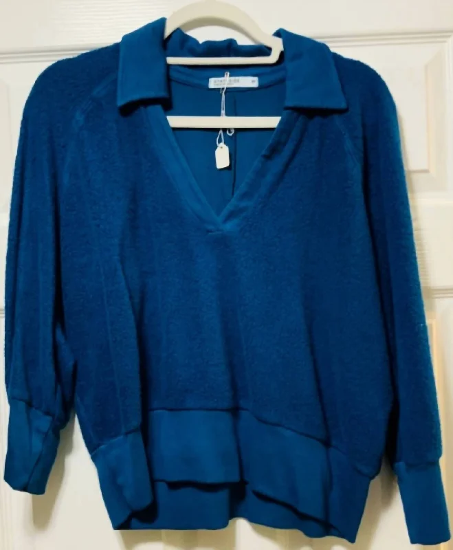 Chic And Trendy Johnny Sherpa Collar Sweatshir In Deep Sea Blue