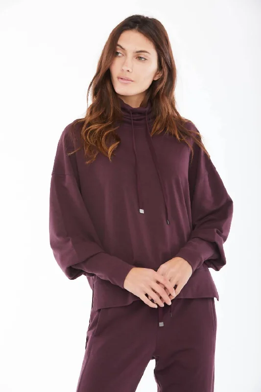 Comfort First Women's Wear Juna Top In Berry