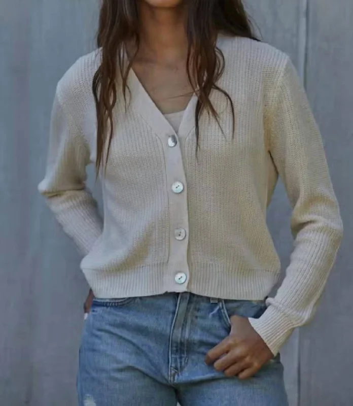 Chic Outfits V-Neck Cardigan In Ivory