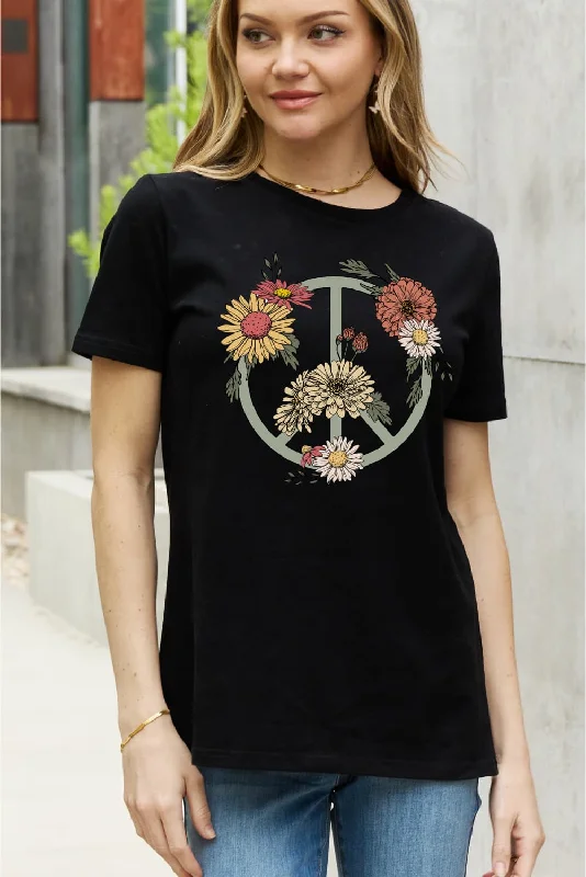 Dive Into Trendy Women's Fashion Simply Love Full Size Flower Graphic Cotton Tee