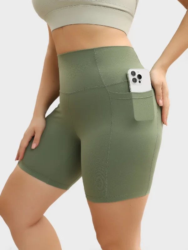 Trend Driven Wardrobe Midsize High-Waisted Hip-Lift Tight Yoga Shorts with Pockets